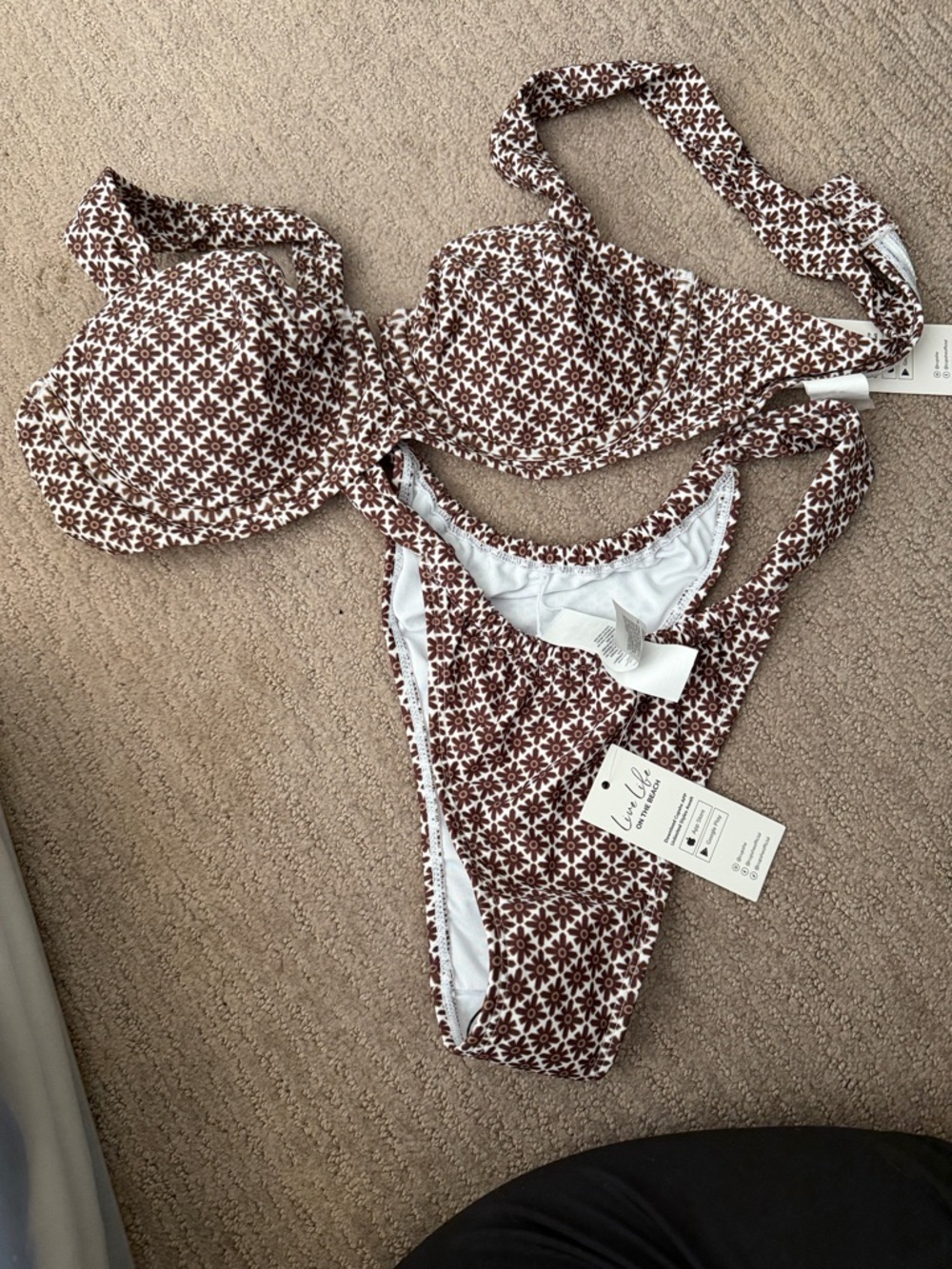 Cupshe Brown and White Floral Print Underwire Bikini Set NWT